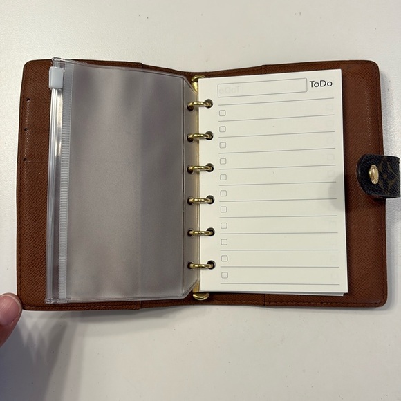 Louis Vuitton Monogram PM Small Ring Agenda Cover CA0918 - Picture 11 of 16